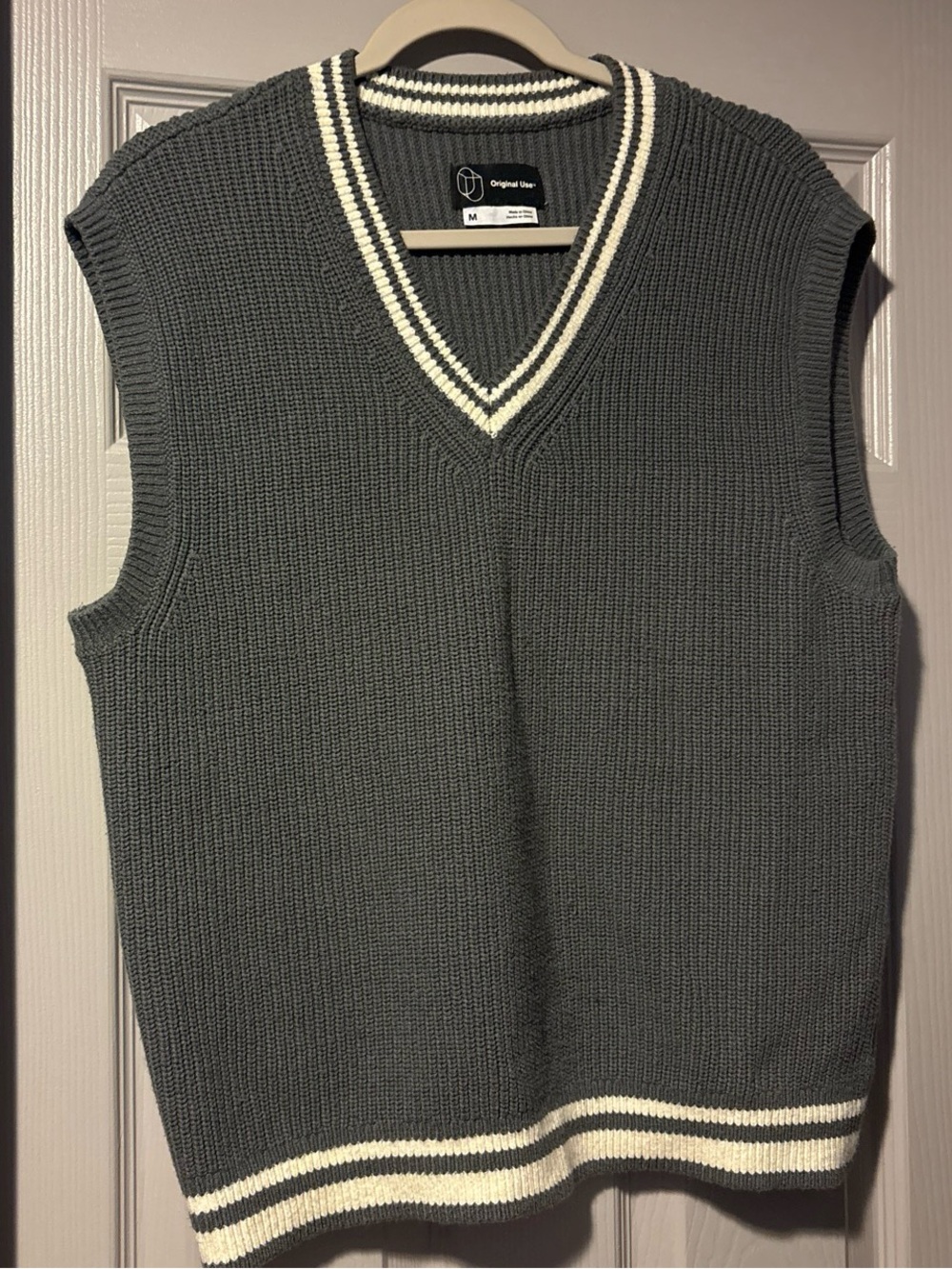 Original Use Charcoal Gray Knit V-Neck Vest with Cream Trim